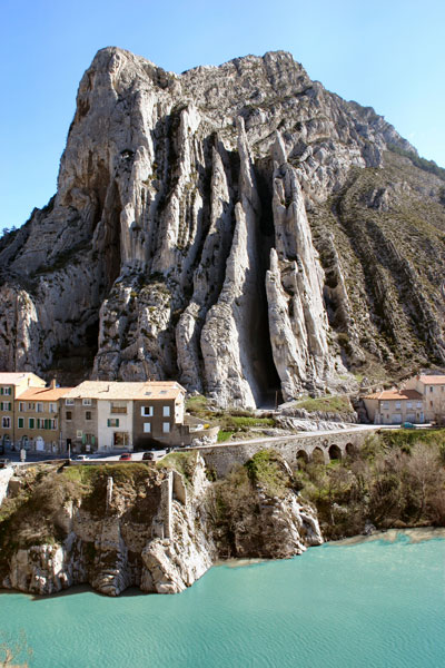 Le rocher de la Baume